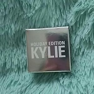 Kylie Cosmetics Camo creme shadow